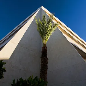 Hotel Piramides